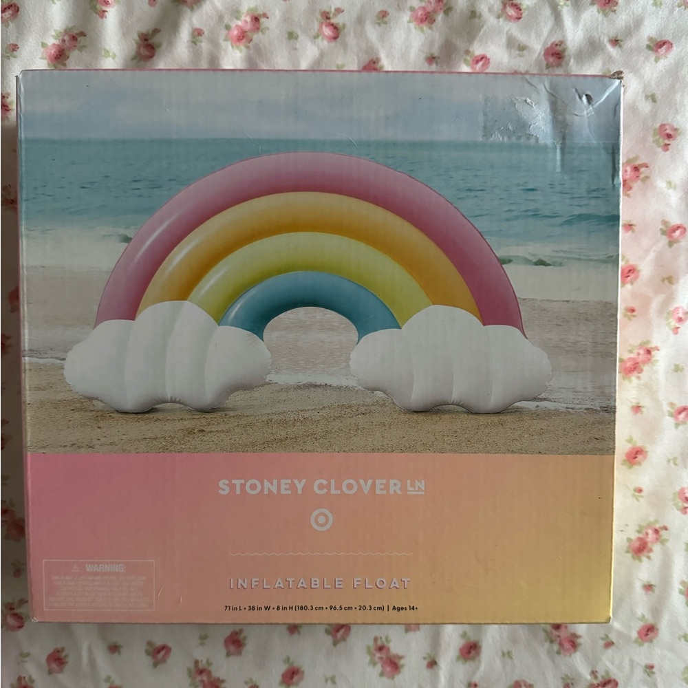 Stoney clover inflatable float